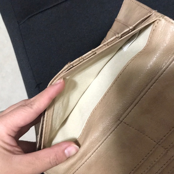 Free ALDO WALLET - Picture 4 of 6